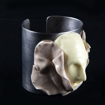 Bratara portret bej-bijuterie-maria-filipescu